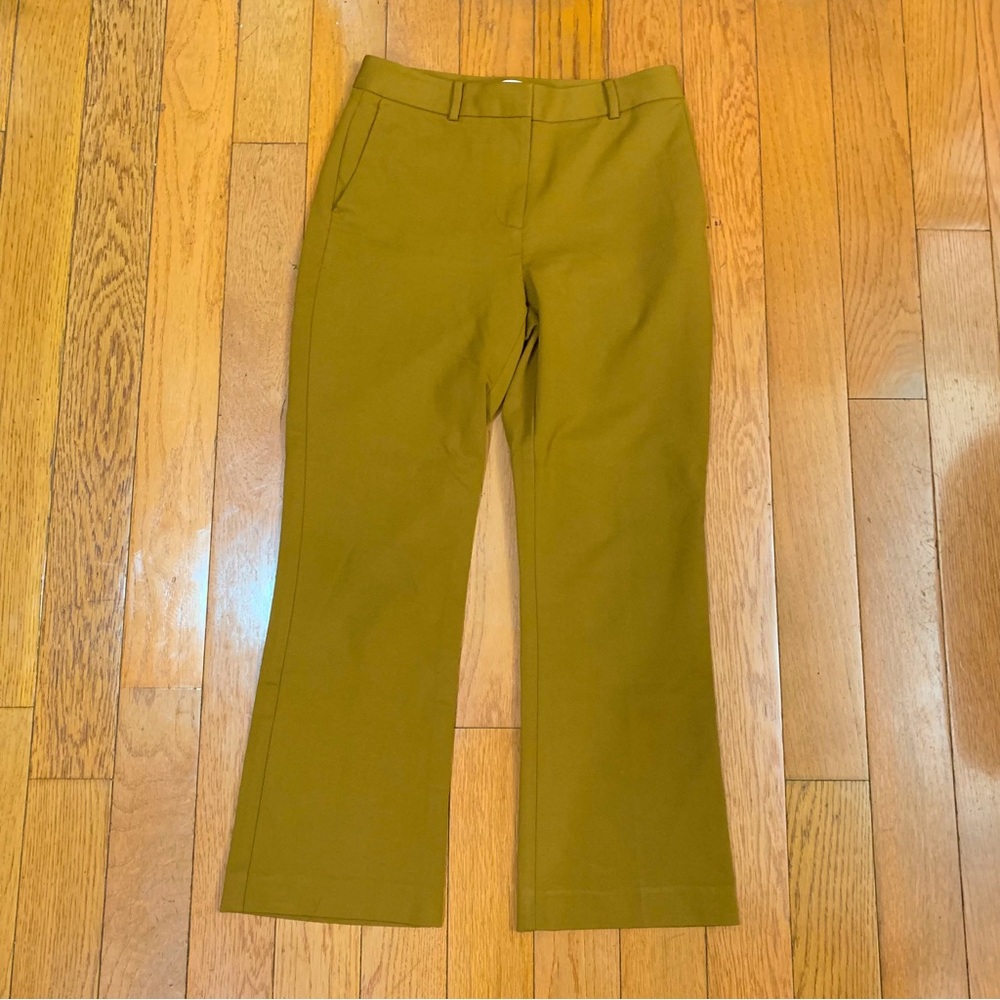 Aritzia Sunday Best Ankle Length Stretch Flare Brown Trousers Size 4